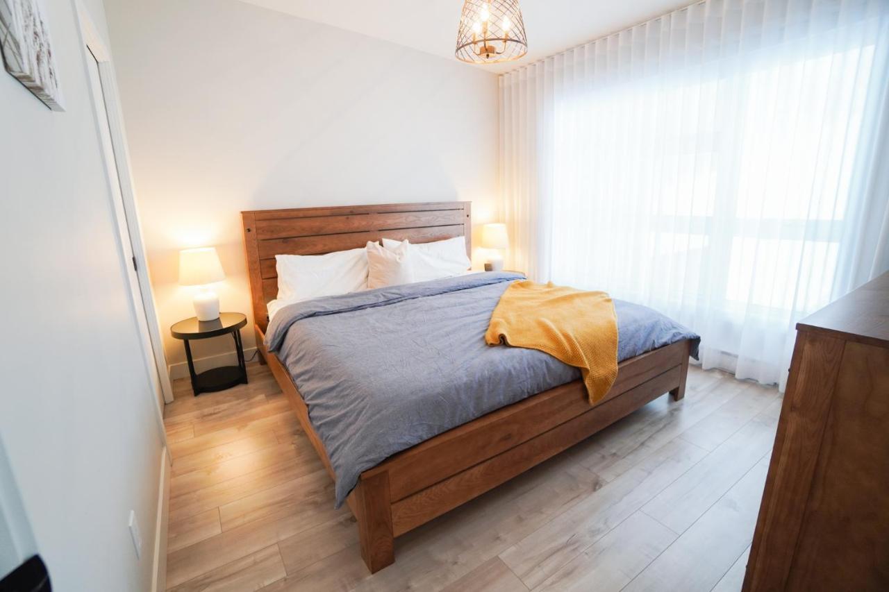 Le Riverain - Condo Neuf Au Bord De L'Eau Shawinigan Ngoại thất bức ảnh